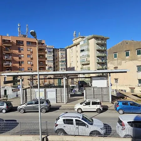 Appartamento Vista Stazione Palerme Extérieur photo